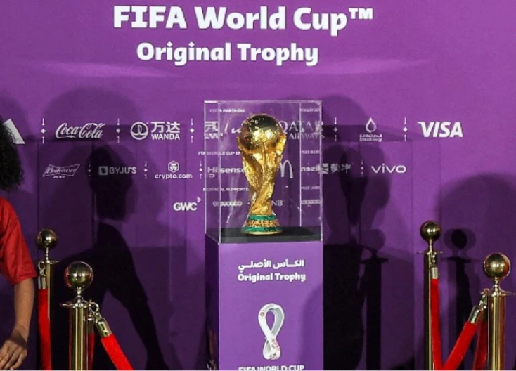  El preciado trofeo del Mundial Qatar arrancó su recorrido alrededor del mundo: 54 países en total